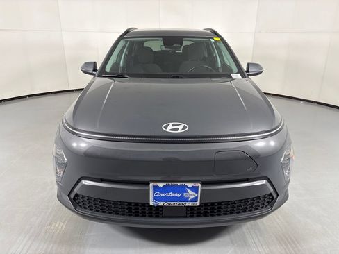 Used 2024 Hyundai Kona SEL FWD image 3