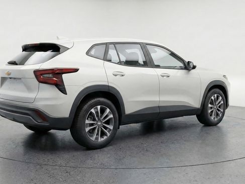 Used 2025 Chevrolet Equinox LT image 9