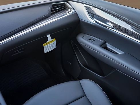 New 2026 Cadillac XT5 Sportv w/ LPO, Onyx Lite Package image 27