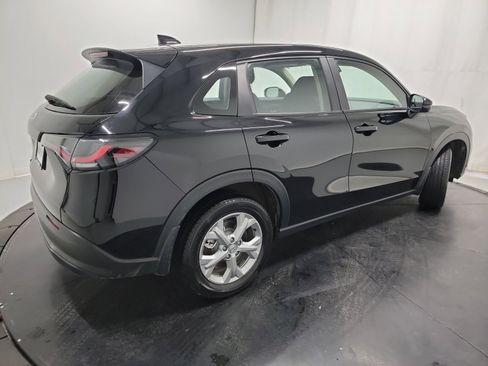 Certified 2025 Honda HR-V LX image 9