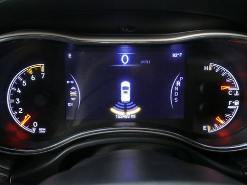 Used 2014 Jeep Grand Cherokee Overland AWD/4WD image 27