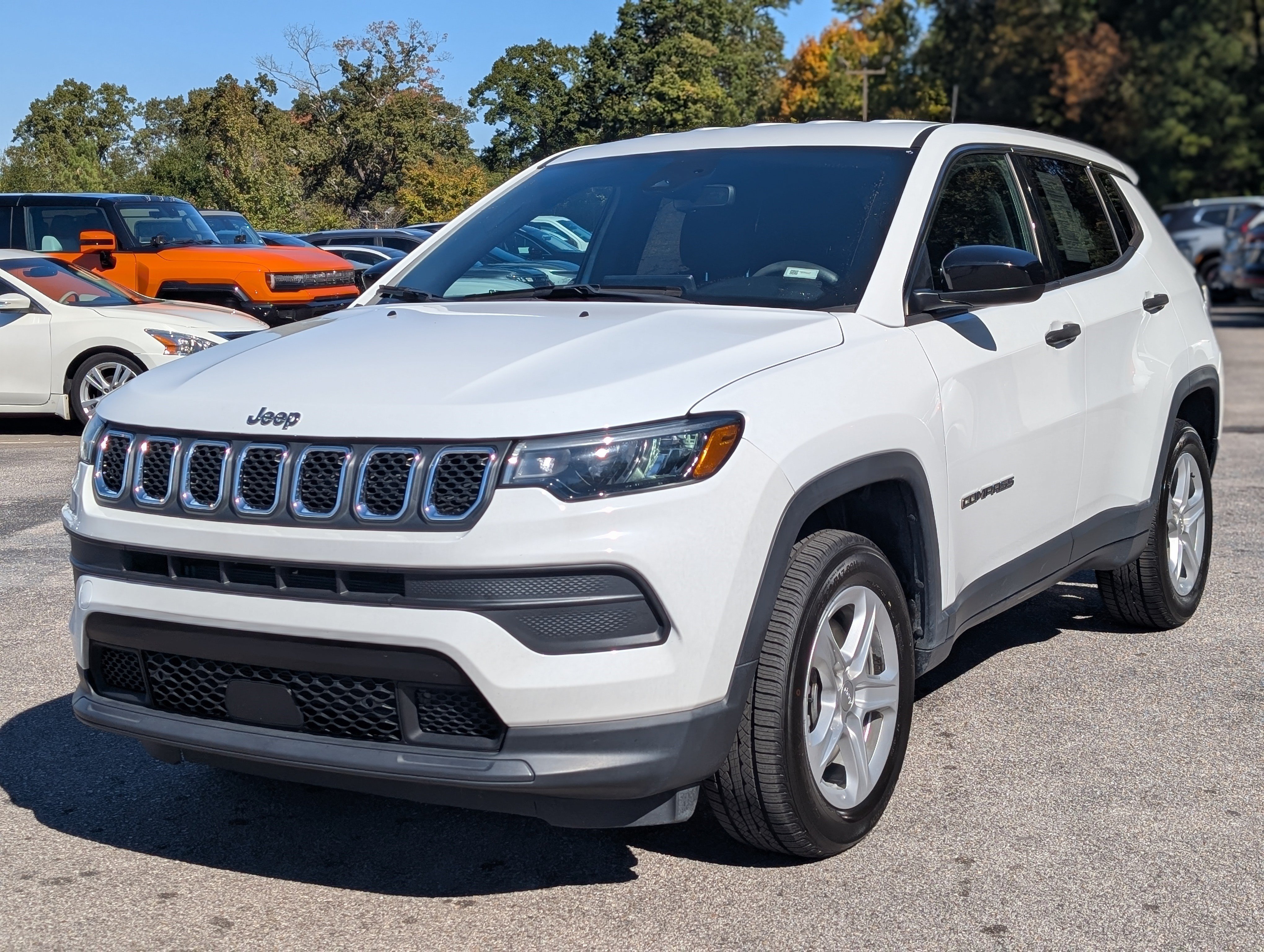 Used 2023 Jeep Compass Sport AWD/4WD image 5