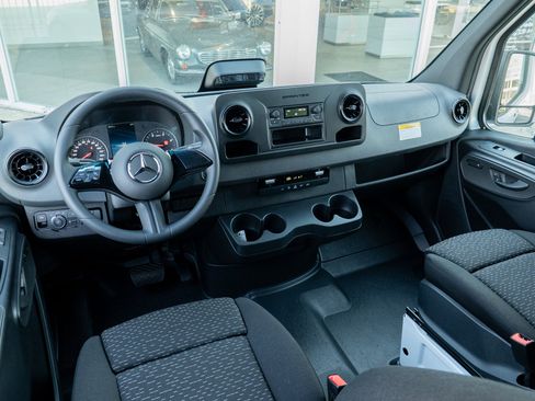 New 2026 Mercedes-Benz Sprinter 2500 image 17