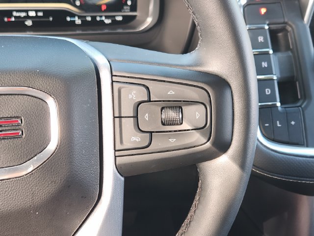 Used 2023 GMC Yukon SLT w/ SLT Premium Package AWD/4WD image 29