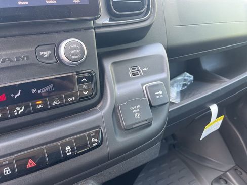 New 2025 RAM ProMaster Tradesman image 19