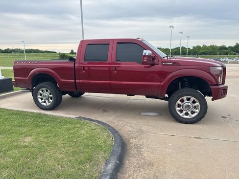 Used 2014 Ford F250 Platinum AWD/4WD image 3