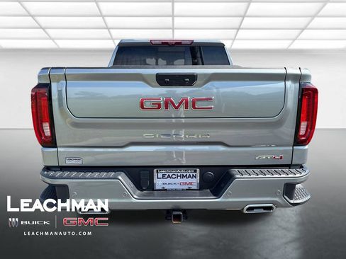 Certified 2025 GMC Sierra 1500 AT4 w/ AT4 Premium Package AWD/4WD image 5
