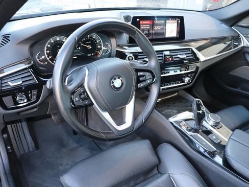 Used 2019 BMW 530i w/ Convenience Package image 23