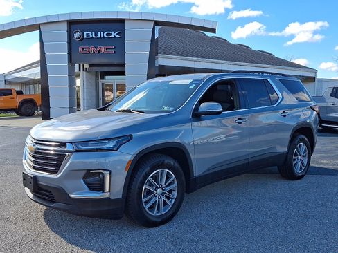 Certified 2023 Chevrolet Traverse LT w/ LPO, Floor Liner Package image 3