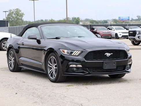 Used 2016 Ford Mustang Premium RWD image 4