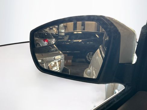 Used 2018 Ford Escape SEL AWD/4WD image 16