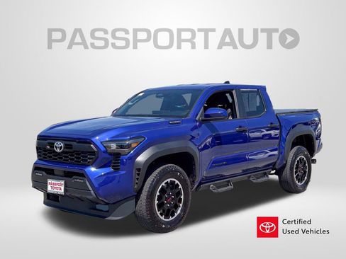 Certified 2025 Toyota Tacoma TRD Off-Road AWD/4WD image 1