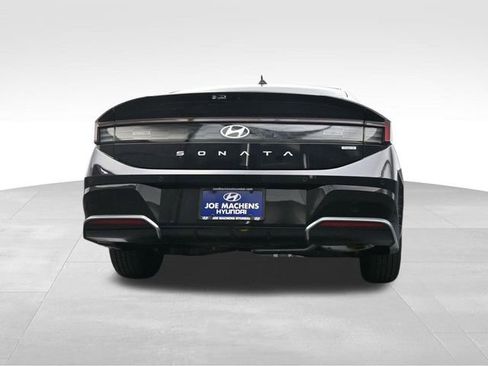 New 2026 Hyundai Sonata Limited FWD image 37