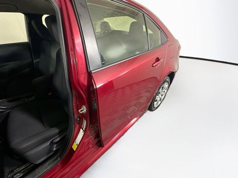 Used 2024 Toyota Corolla LE FWD image 12