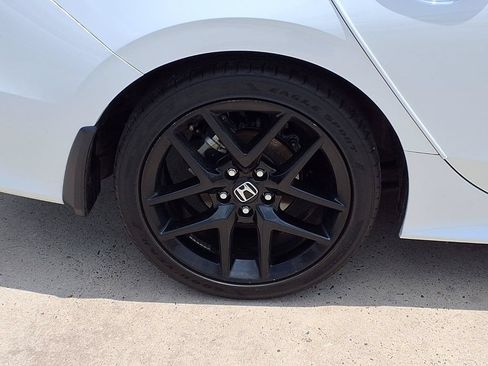 Used 2024 Honda Civic Sport image 10