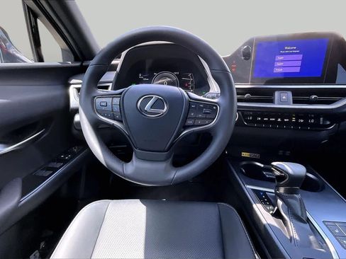Used 2024 Lexus UX 250h F Sport FWD image 6