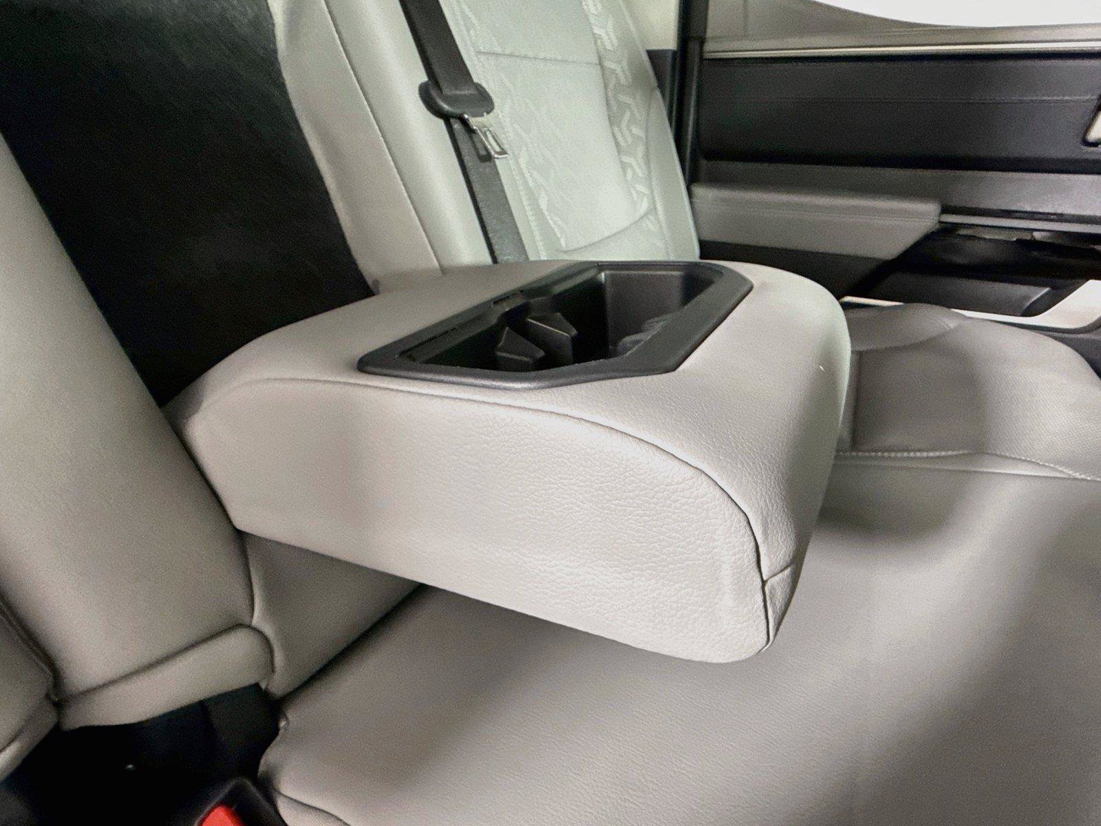 Used 2024 Toyota Tundra Limited AWD/4WD image 41