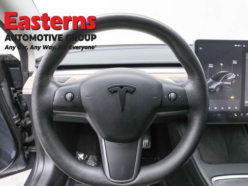 Used 2023 Tesla Model 3 Standard Range image 10