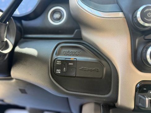 Used 2019 RAM 3500 Laramie image 39