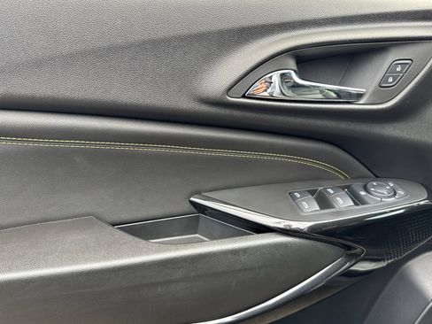 Used 2024 Chevrolet Trax ACTIV w/ Sunroof Package image 11