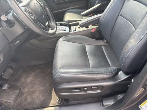 Used 2018 Honda Pilot Elite image 20