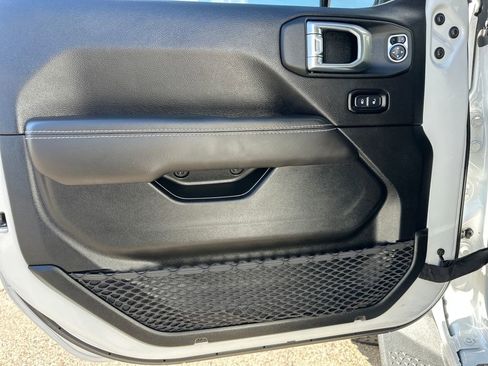 Used 2021 Jeep Gladiator Overland w/ Popular Equipment Package image 26