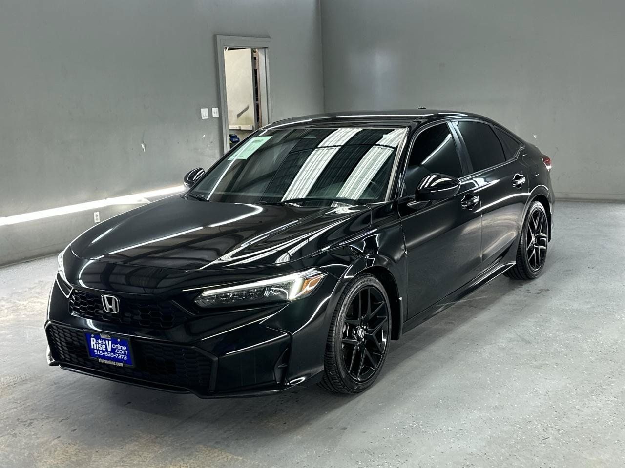 Used 2025 Honda Civic Sport image 3