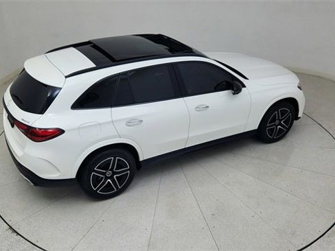 Used 2024 Mercedes-Benz GLC 300 4MATIC w/ AMG Line image 83