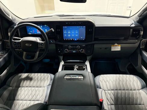 Used 2024 Ford F250 Limited image 35