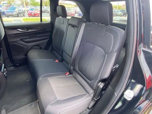 Used 2025 Jeep Grand Cherokee Laredo X w/ Luxury Tech Group I image 25