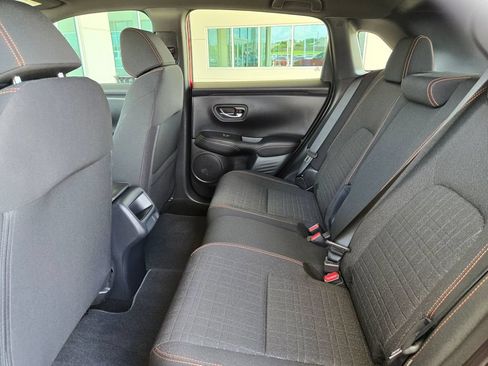Used 2025 Honda HR-V Sport image 14