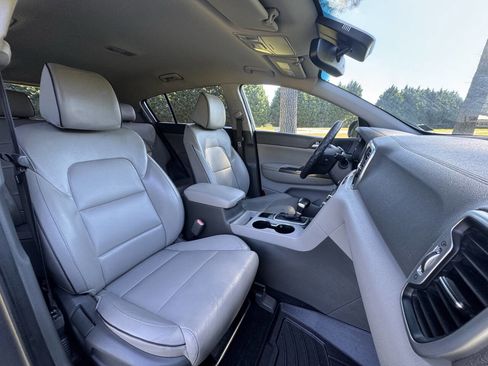 Used 2017 Kia Sportage EX image 22