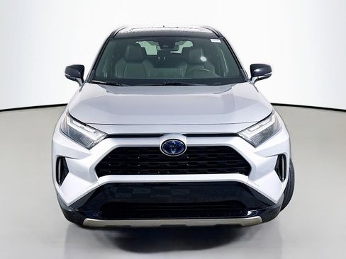 Used 2023 Toyota RAV4 XSE AWD/4WD image 2