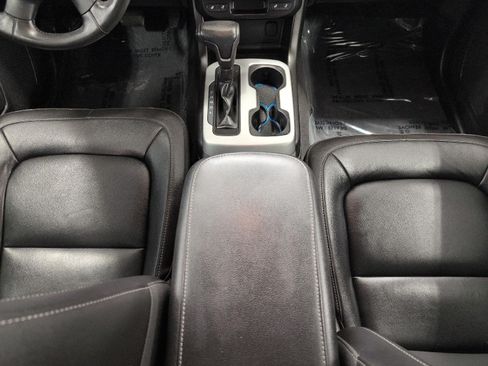 Used 2021 Chevrolet Colorado LT w/ Safety Package AWD/4WD image 16