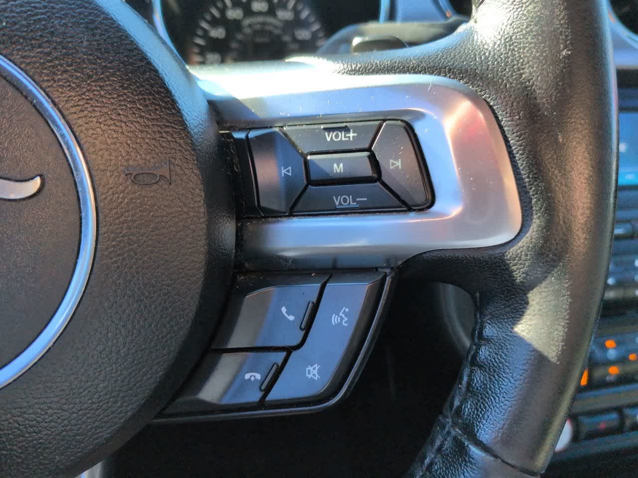 Used 2016 Ford Mustang Coupe RWD image 22