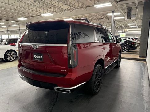 Used 2023 Cadillac Escalade Premium Luxury w/ LPO, Floor Liner Package AWD/4WD image 4