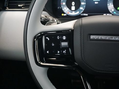 New 2026 Land Rover Range Rover Velar Dynamic SE AWD/4WD image 12