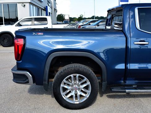 Used 2021 GMC Sierra 1500 SLT AWD/4WD image 11