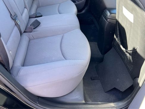 Used 2013 Hyundai Elantra GLS w/ Preferred Pkg image 21