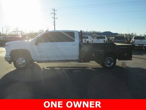 Used 2024 Chevrolet Silverado 3500 LT image 9