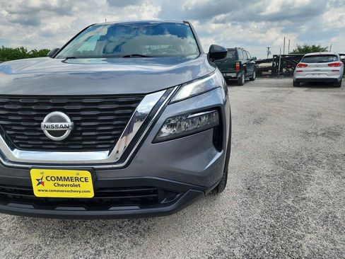 Used 2021 Nissan Rogue S image 9