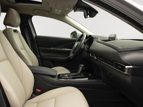 Used 2025 MAZDA CX-30 AWD 2.5 S w/ Preferred Package image 17