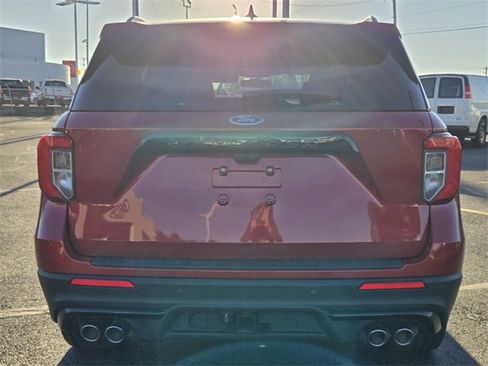 Used 2024 Ford Explorer ST w/ Equipment Group 401A image 4