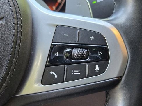 Used 2020 BMW M550i xDrive w/ Executive Package image 30