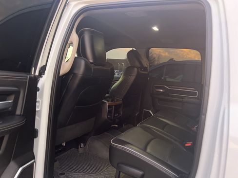 Used 2024 RAM 3500 Laramie image 14