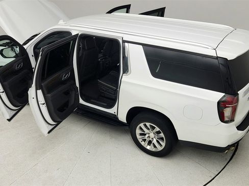 Used 2022 Chevrolet Suburban Premier image 43