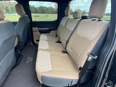 Used 2023 Ford F150 XLT image 14