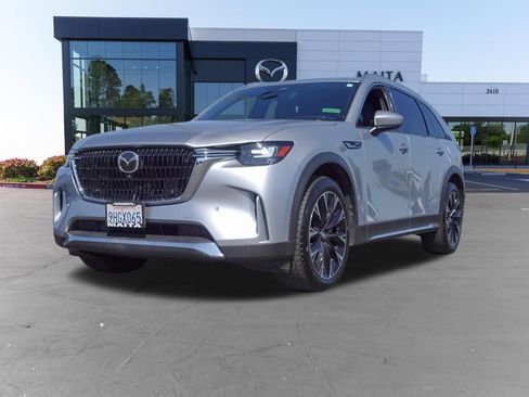 Certified 2024 MAZDA CX-90 Plug-In Hybrid w/ Premium Plus AWD/4WD image 7