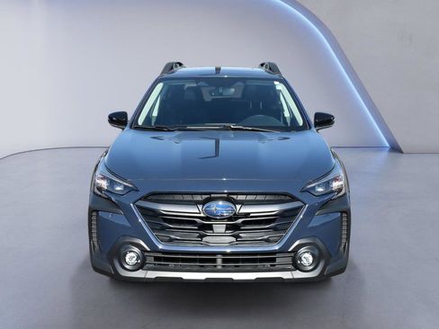 Used 2025 Subaru Outback Premium w/ Popular Package #1A AWD/4WD image 10