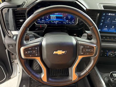 Used 2023 Chevrolet Silverado 1500 LTZ AWD/4WD image 39